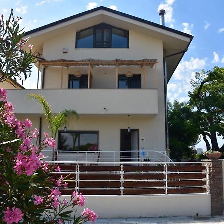 La Ceiba Speciosa Bed and Breakfast Capaccio Εξωτερικό φωτογραφία