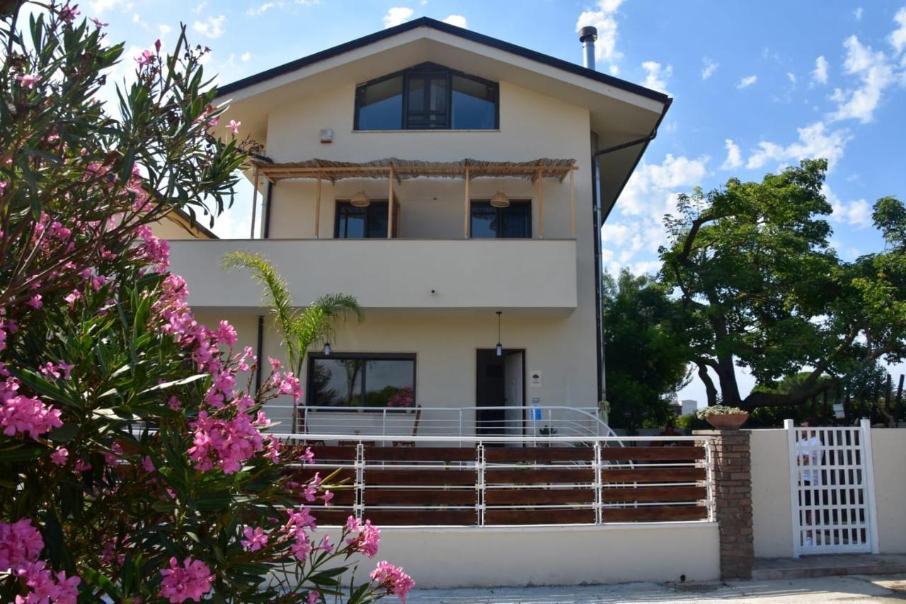 La Ceiba Speciosa Bed and Breakfast Capaccio Εξωτερικό φωτογραφία